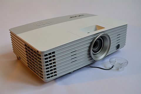 Projector Under $2000